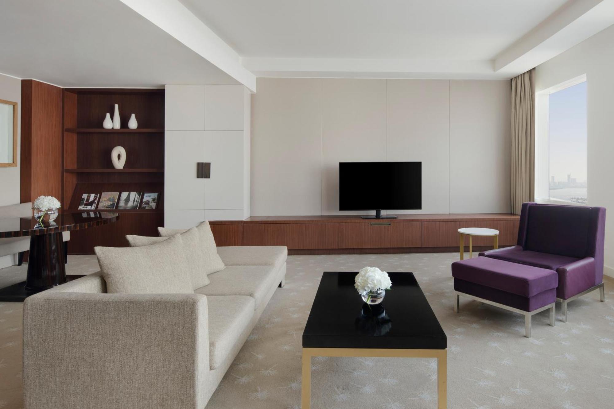 Intercontinental Dubai Festival City By Ihg Exterior photo Living room