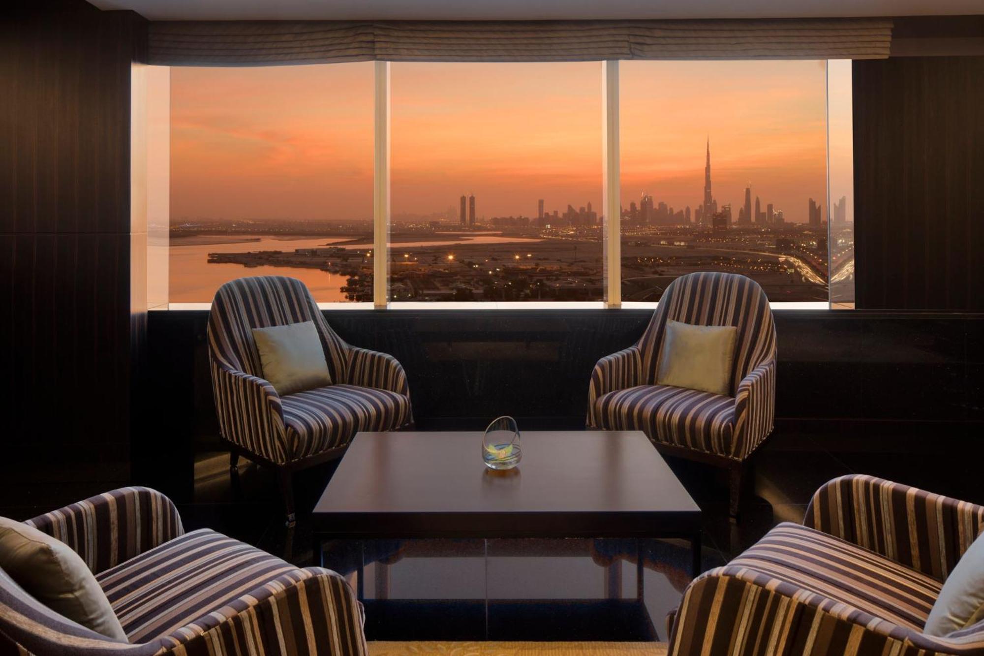 Intercontinental Dubai Festival City By Ihg Exterior photo The Club Lounge at Jumeirah Emirates Towers Hotel